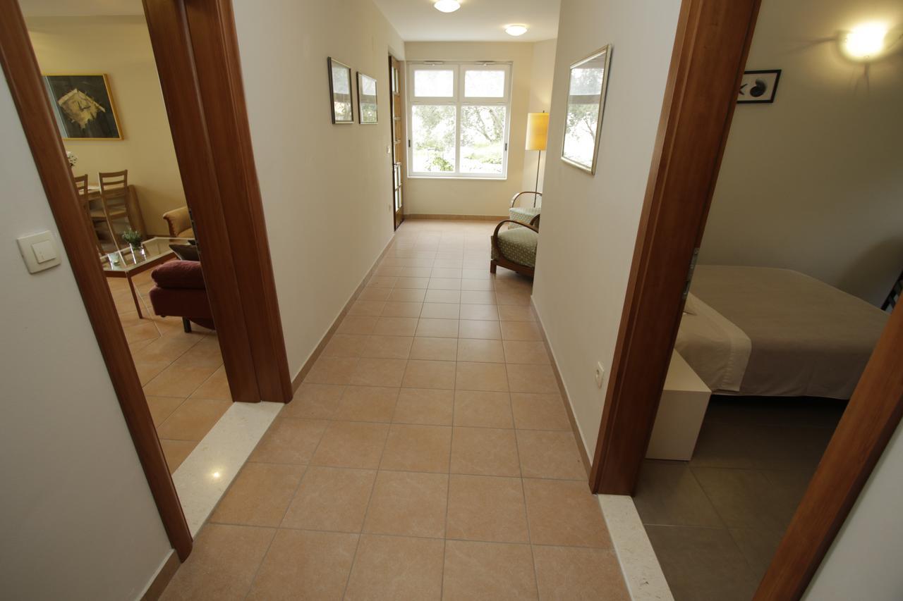 Apartments Villa Cizmic Baska Voda Exterior photo