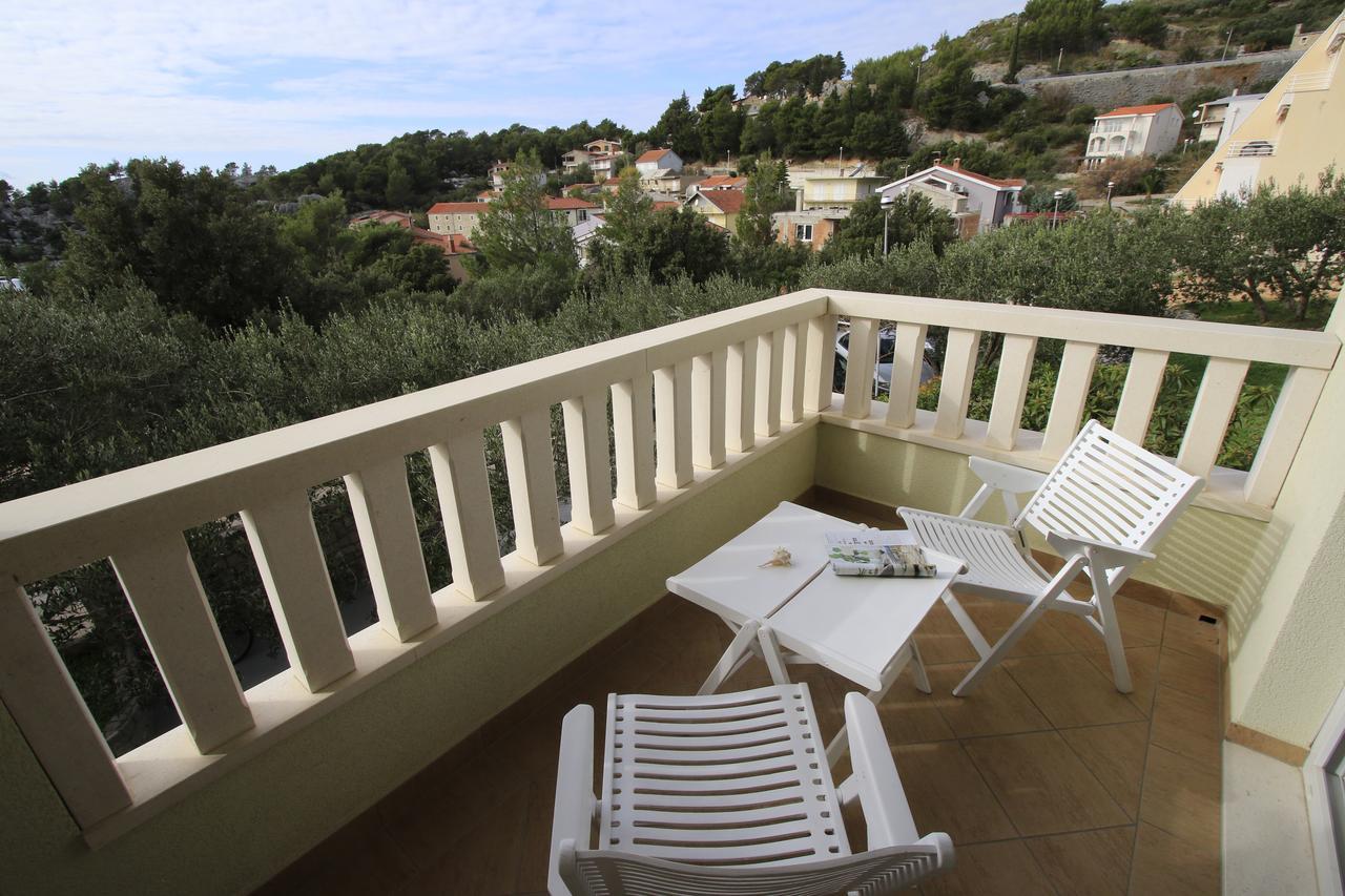 Apartments Villa Cizmic Baska Voda Exterior photo