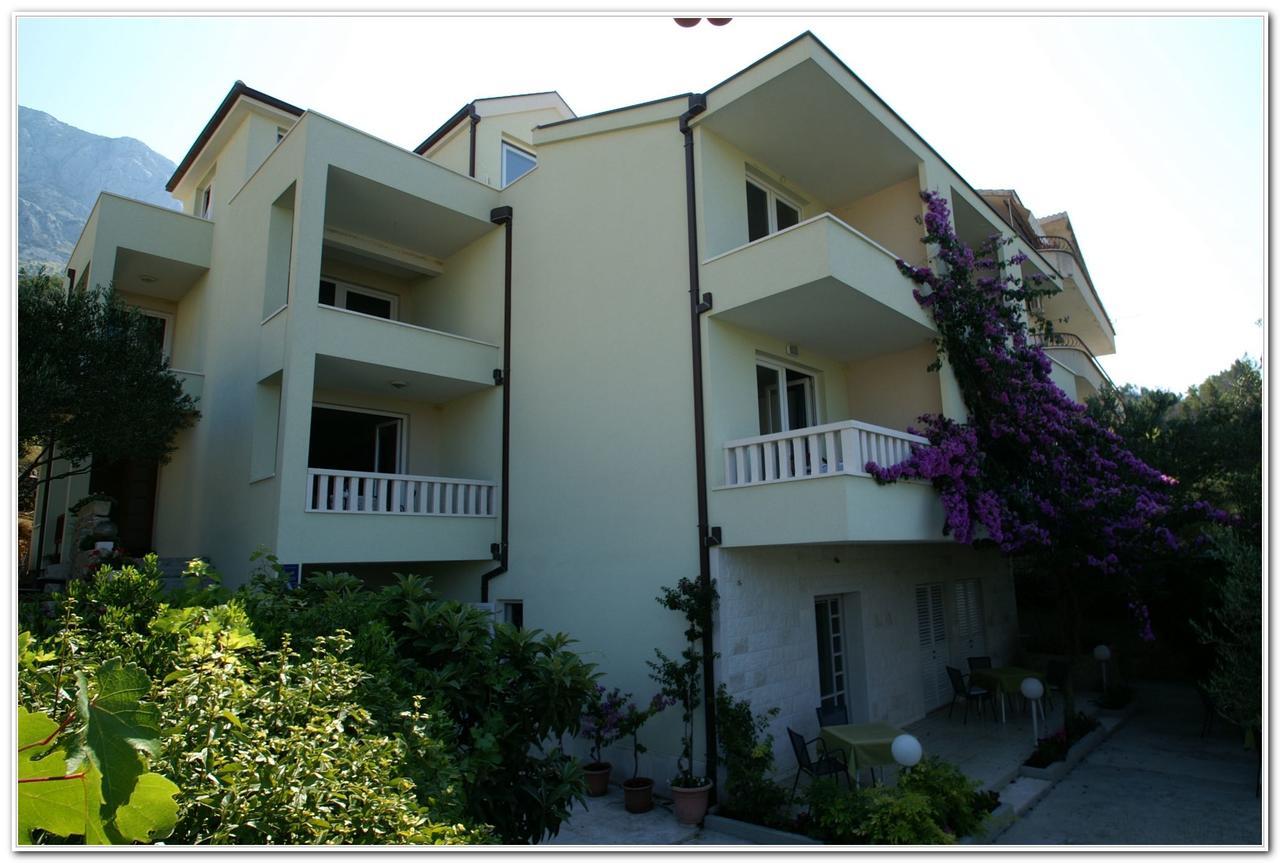Apartments Villa Cizmic Baska Voda Exterior photo